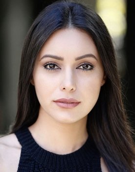 Ferinaz Mousavi as Bridesmaid