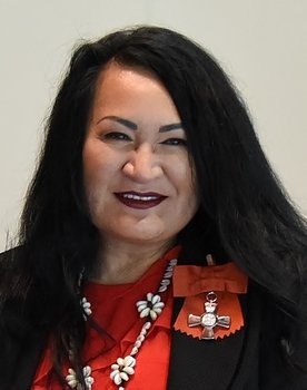Annie Crummer as Self - Guest Artist