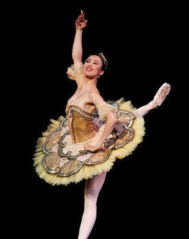 Ako Kondo as Nightingale