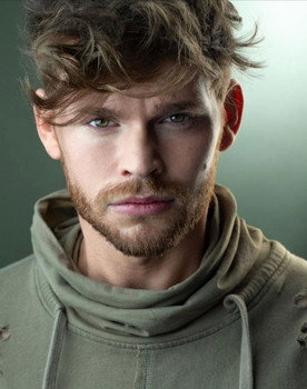 River C. Johnson as Brondon