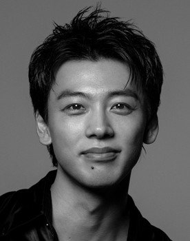 Ryoma Takeuchi