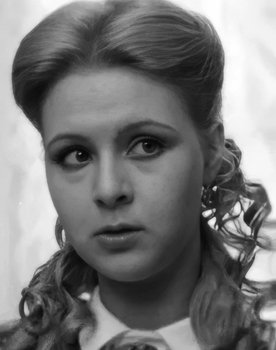 Елена Старостина