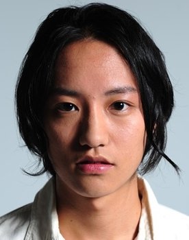 Kisetsu Fujiwara as Kazuya Taira