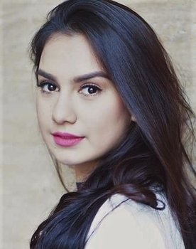 Irish Bella as Tiara