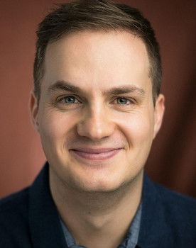 Alex Di Cuffa as Suit #1