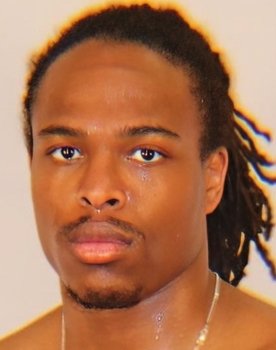 Richardson Hitchins vs. Gustavo Daniel Lemos