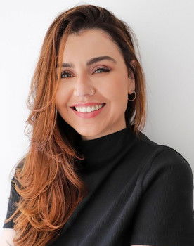 Mirela Pizani as Marina