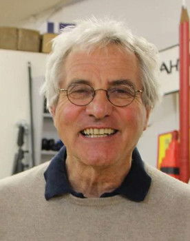 Olli Hauenstein as Self