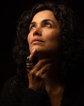 Fiorella Díaz as Magdalena, la madre