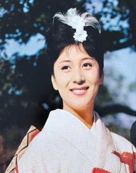 Masako Izumi as 
