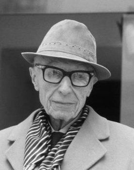 Douglas Sirk as Self