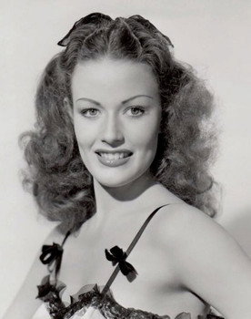 Margo Woode as Hilda