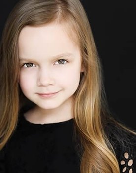 Mila Morgan as Dania