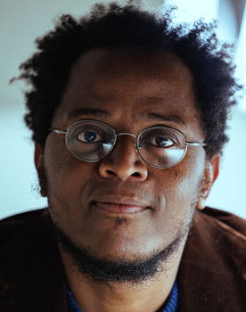 Alain Kassanda as self