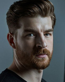 Sergey Mezentsev as Ilya Ogurtsov