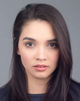 Lesley Mendívil as Alejandra Rodríguez