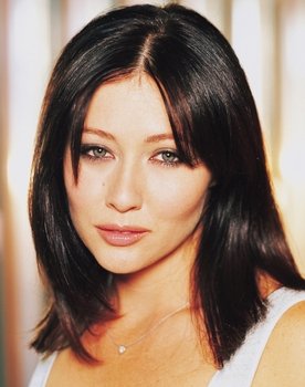 Shannen Doherty as Jennie Fogel