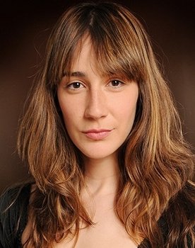 Marta Poveda as 