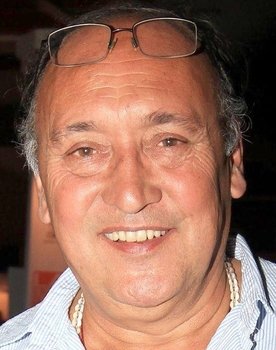 Victor Banerjee as Rabindranath Tagore