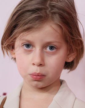 Róża Szmidt as Tosia