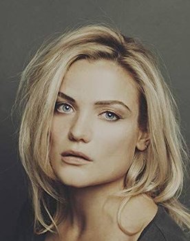 Anna Samson as Grace