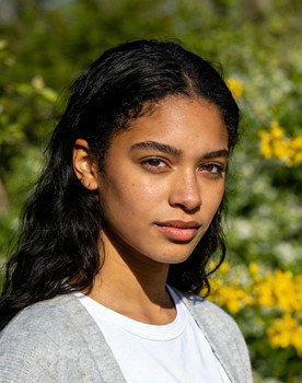 艾维娜·哈利 as Taranga（塔兰噶）