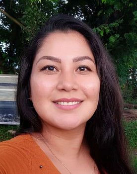 Samira Leal as Samira