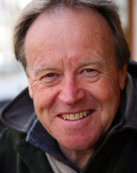 Patrick Lindsay as Self