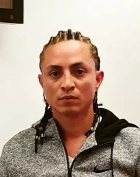 Walter Gómez as Psiko