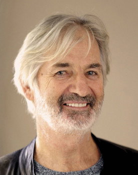 John Jarratt as Barry