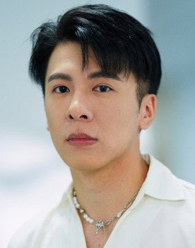 金昊泽 as Liang Chang