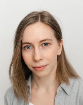 Irina Sokolova as Вика