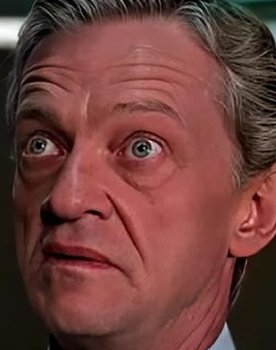 Carlos Kurt as Hans Muller cientista