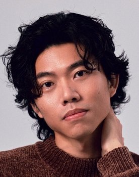 Che-Wei Yang as 