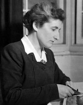 Carmen Dillon as Herself