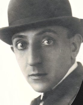 Pedro Elviro as 