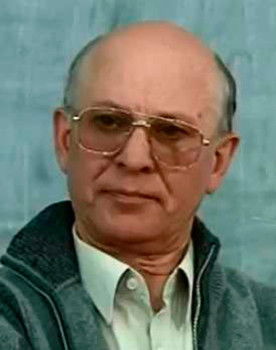 Aleksandr Dovgotko as Иван Борисович