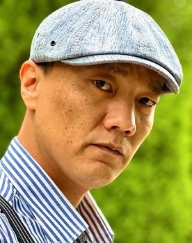 Atai Omurbekov as Marat