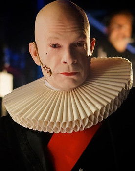 Calixte de Nigremont as Self : TV-Presenter