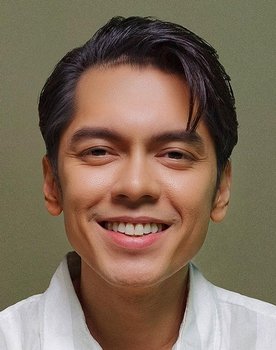 Carlo Aquino