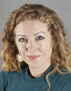 Marianna Moen as Ingrid