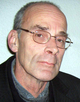 Barney Platts-Mills as Commentator