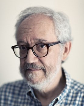 Emilio Martínez Lázaro as 