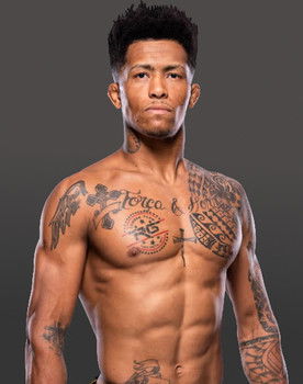 Vinicius Oliveira as Self