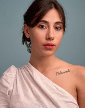 Marina Cominges as Aelia