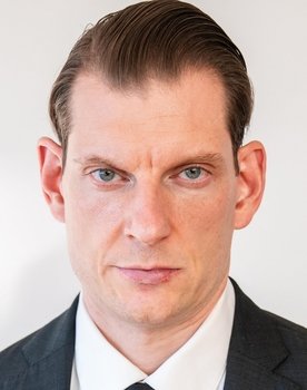 Mike J. Mills as Jiggins