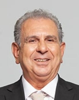 Kostas Kazakas
