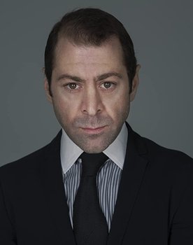 Erdem Akakçe as Mahmut Keten