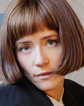 Olga Lerman as Anna Karenina