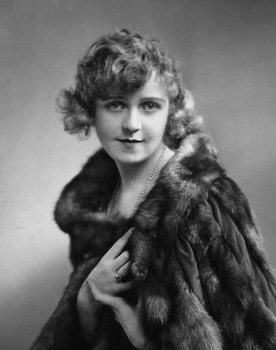 Betty Balfour as Mick